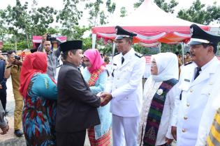 Bupati Bengkalis Lantik Belasan Kades Kecamatan Bengkalis dan Bantan