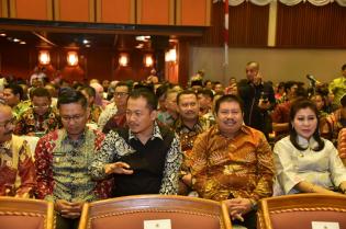 Bupati Bengkalis Mengikuti Rakor Pengelolaan Sampah