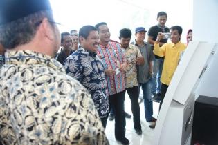 Warga Mandau dan Pinggir Keluhkan Adanya Pungli e-KTP Ke Bupati Amril Mukminin