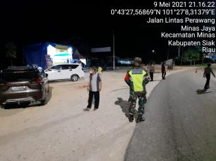 Cegah Mudik Lebaran, Personil Koramil 09 Minas Bersama Tim Gabungan Gelar Operasi Yustisi