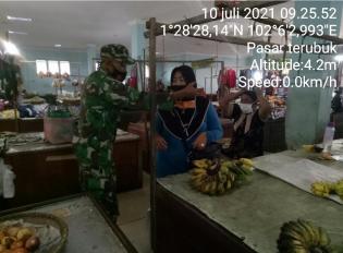 Putus Covid 19, Babinsa Desa Kelapa Pati Giat Lakukan Komsos