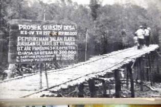 Suasana Pembangunan Jembatan Sungai Liong Menuju Bantan Tengah