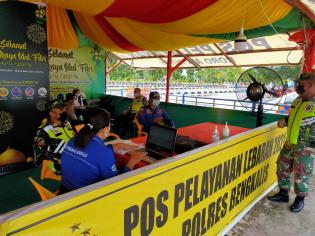 Putus Mata Rantai Penyebaran Covid 19, Personil Koramil 01 Bengkalis Gelar Patroli Prokes Di Pelabuh