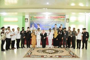 Lantik Dua Pejabat Kepala Desa, Bupati Kasmarni Tegaskan Empat Hal