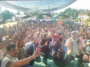 Dukungan Terus Meluas, Masyarakat Akui Program Abdul Wahid Sesuai Keluhan