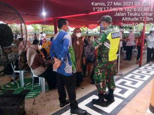 Meskipun Di Bulan Syawal, Personil Koramil 01 Bengkalis Gelar Komsos Di Kelurahan Kota