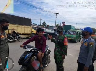 Antisipasi Penularan Virus, Serma Sutrisno Kembali Gelar Patroli Prokes di Desa Sebanggar Mandau